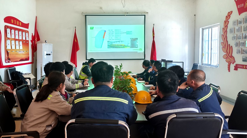 富平公司開展中控操作員專項技能培訓