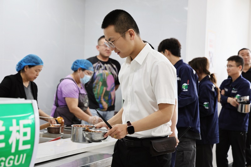 神木恒穩公司:“幸福Buff”升級 工會給職工幸福添秤