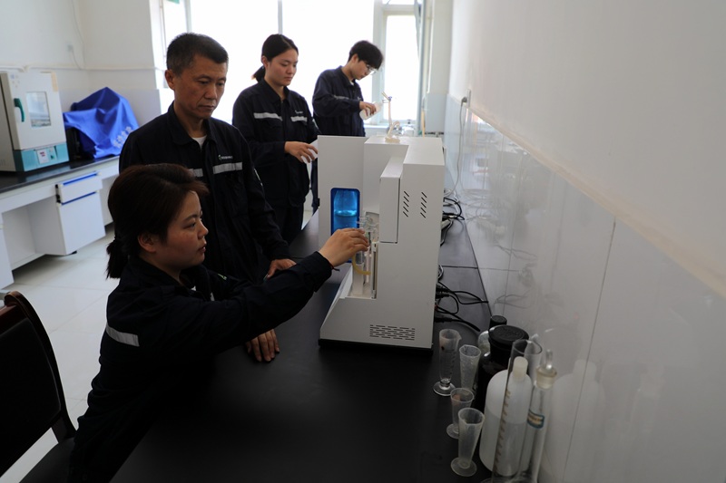 化“廢”為寶 破局攻堅——富平公司成功實現(xiàn)燃煤爐渣大規(guī)模替代粘土配料